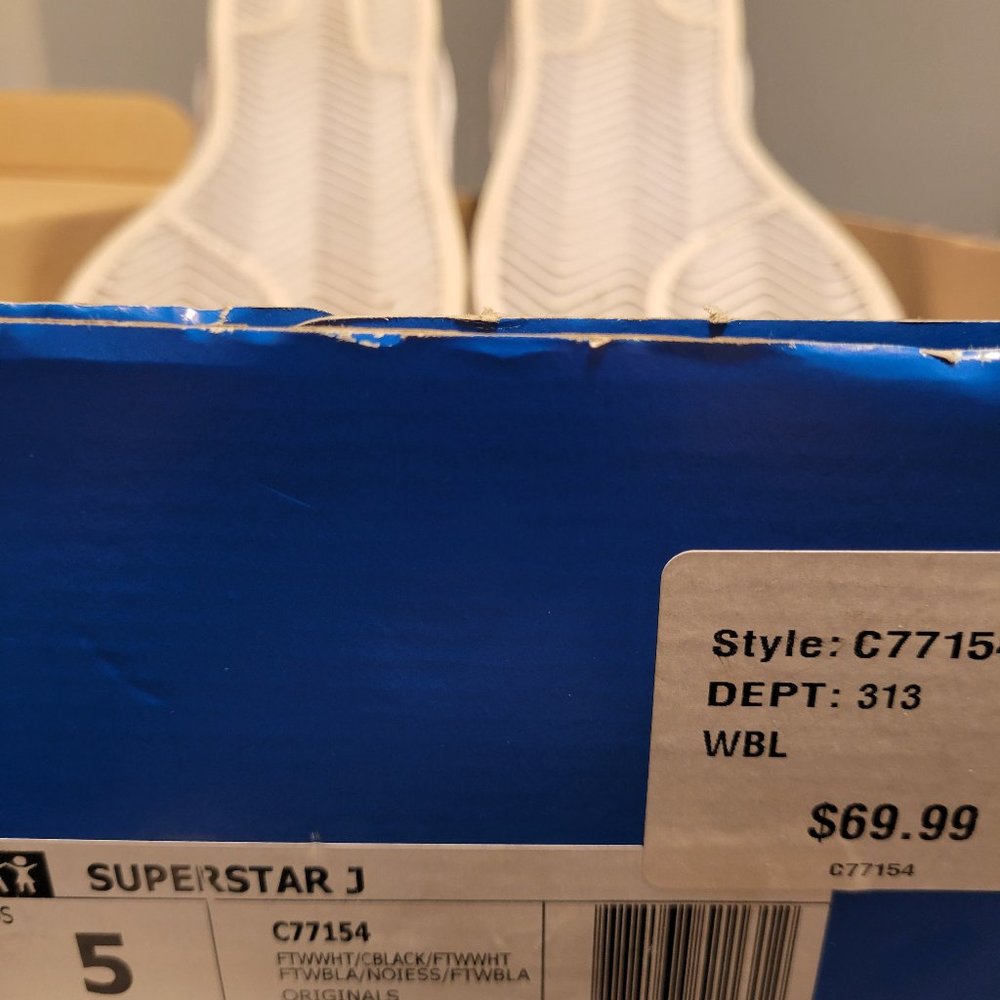 Superstar J